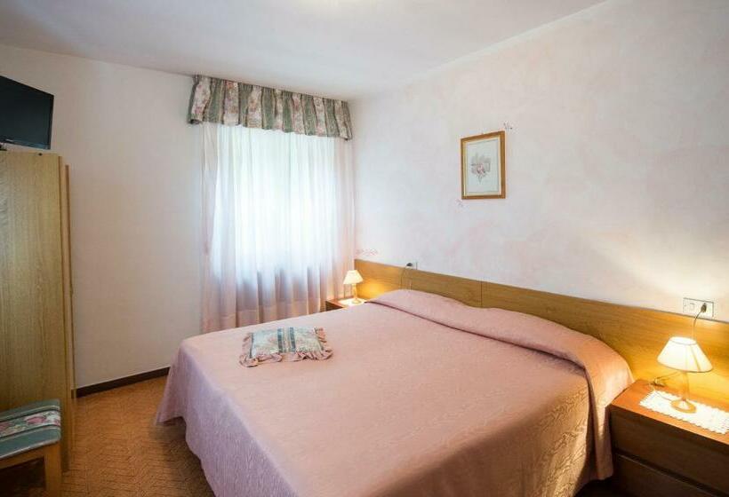 Номер Стандарт, La Villa