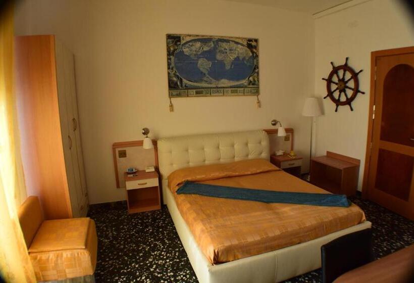 غرفة قياسية سرير كينج, Rosa Meublè