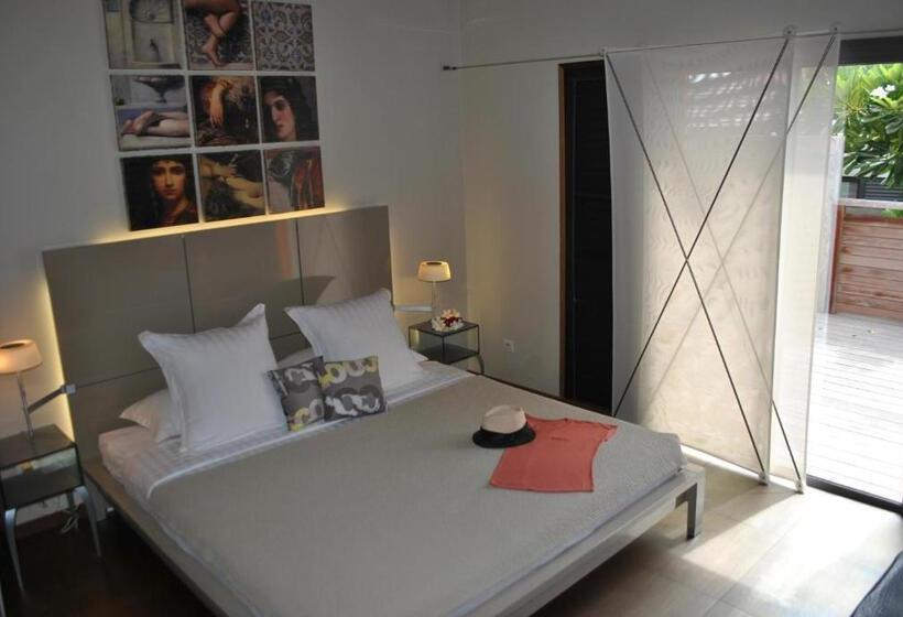 سوییت با چشم‌انداز دریا, Villa Lodge 4 Epices