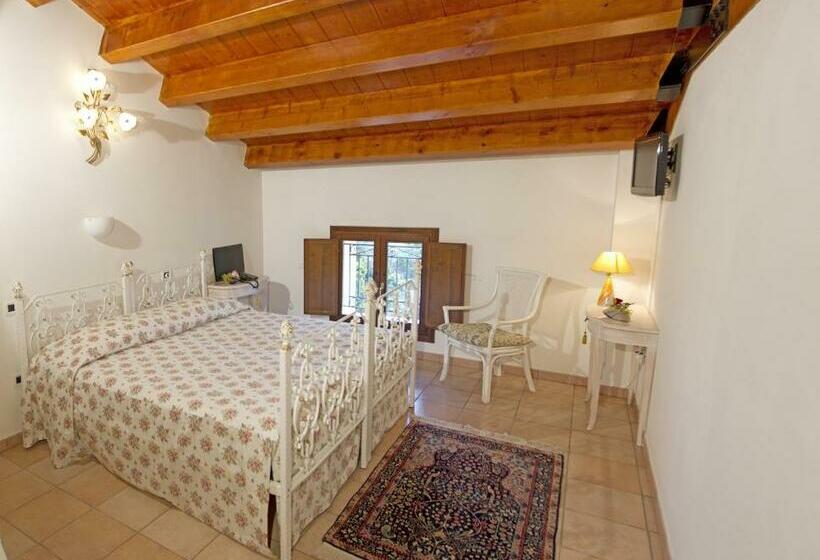 수피리어 룸, Villa Scalabrini