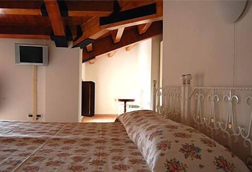 Quarto Superior, Villa Scalabrini