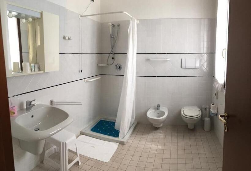 수피리어 룸, Villa Scalabrini