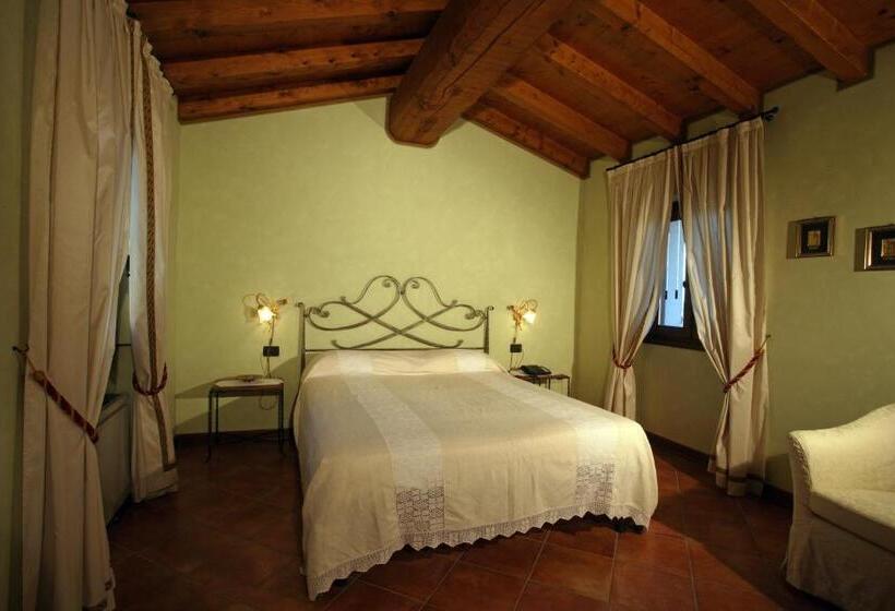 Полулюкс, Agriturismo Macesina