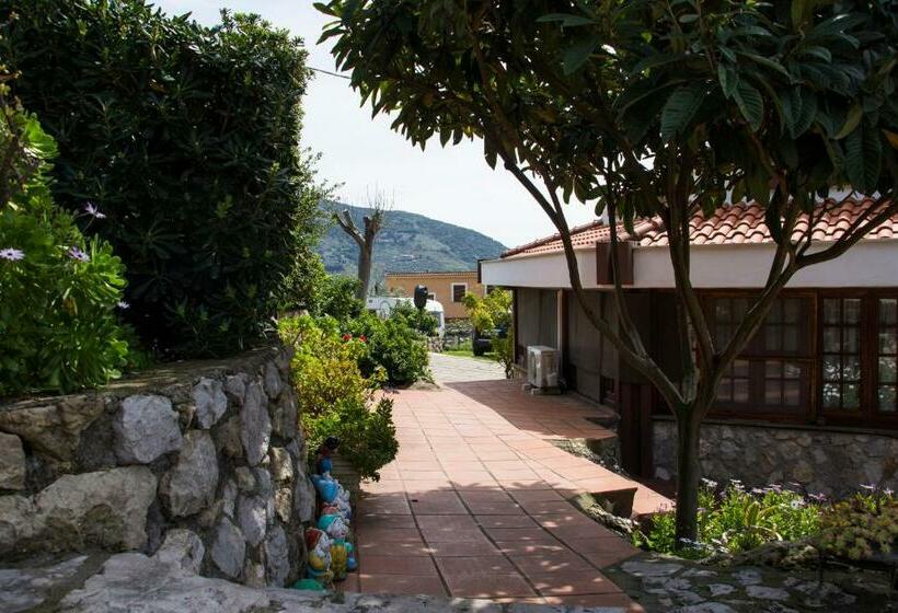 استودیوی لوکس, Villa Ida Bed & Breakfast