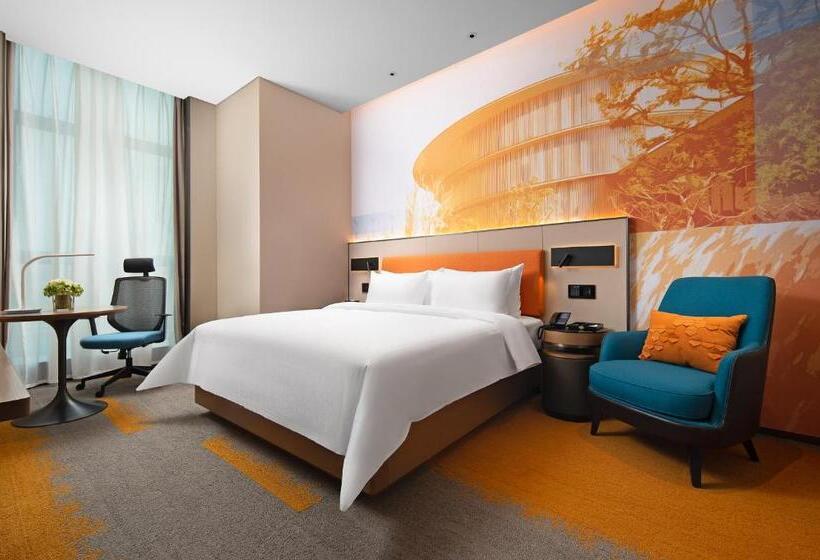 Номер Комфорт, Hampton By Hilton Foshan Beijiao
