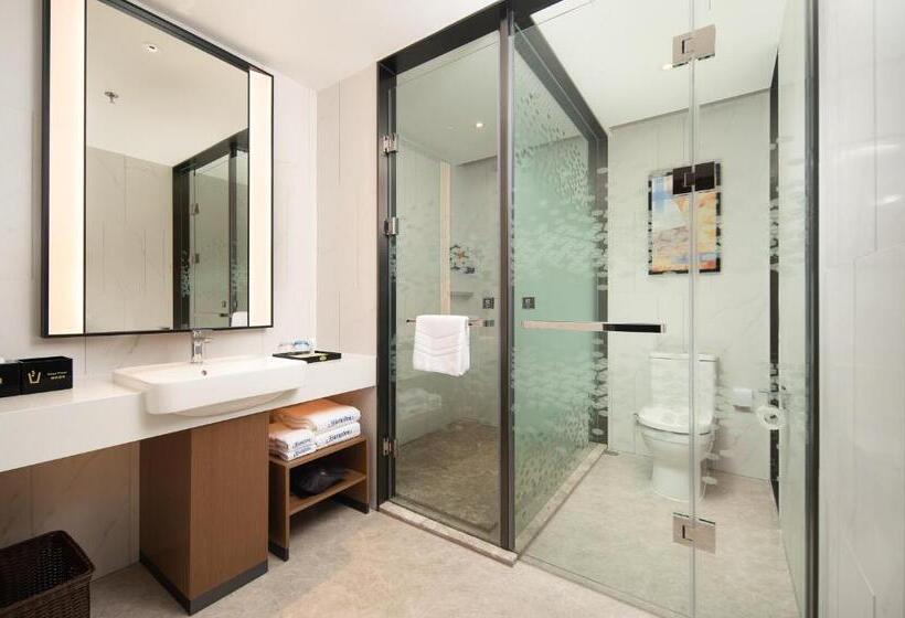 Номер Deluxe, Hampton By Hilton Foshan Beijiao