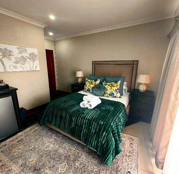 디럭스 룸, Indlovu Guesthouse