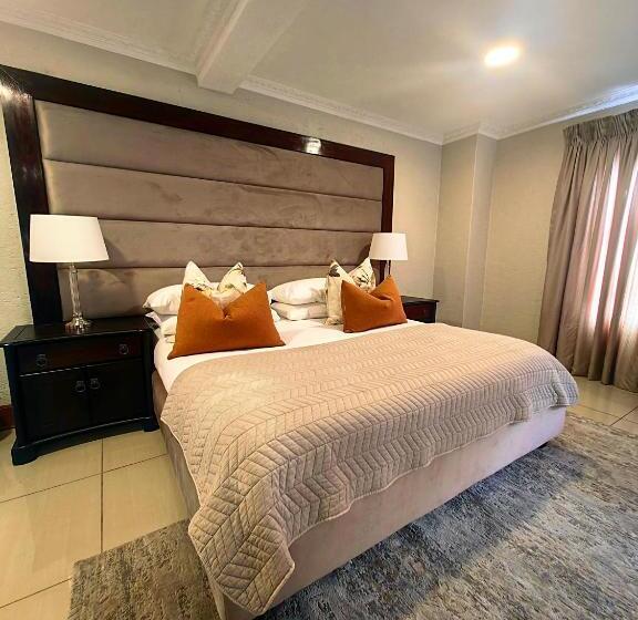 디럭스 트리플 룸, Indlovu Guesthouse