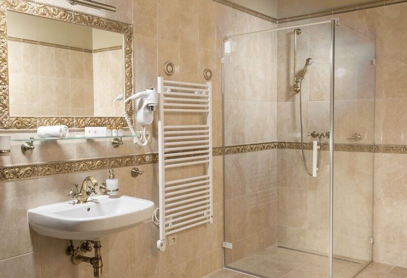 جناح ديلوكس, Gino Park Palace