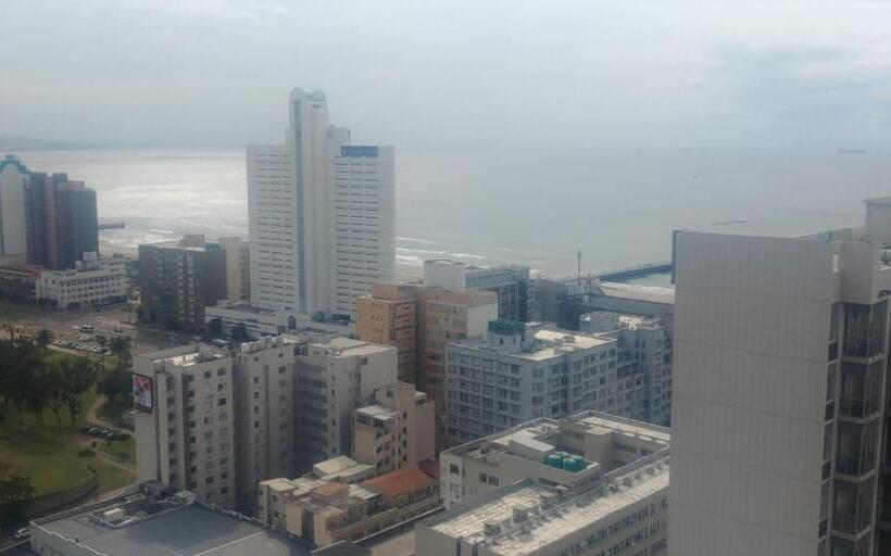 استودیوی استاندارد با چشم‌انداز دریا, Seaboard Hotel & Holiday Apartments