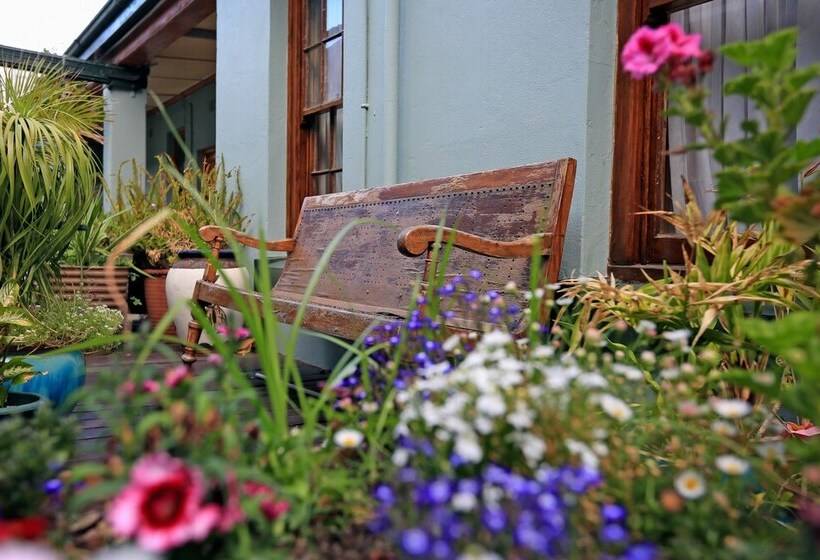 Номер Стандарт, Central Hotel Guest House