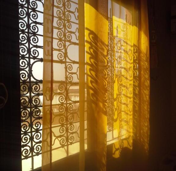 컴포트 트리플 룸, Riad Malak