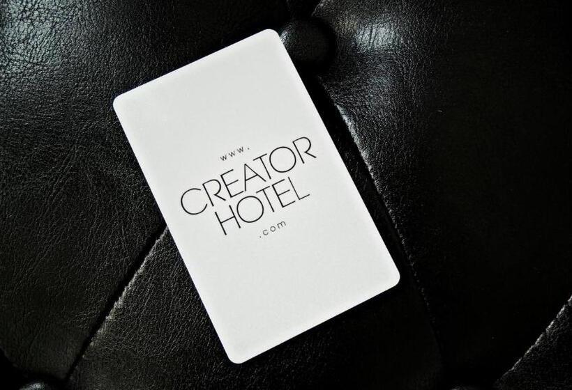 سوییت لوکس, Creator