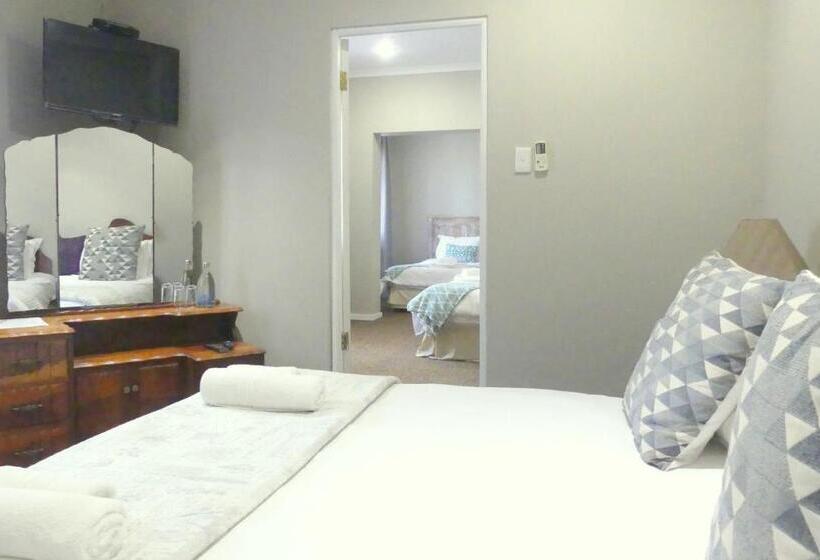 Семейный Номер, The Kraal Addo Guesthouse
