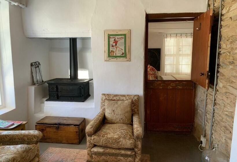 Студия Стандарт, The Karoo Moon Motel