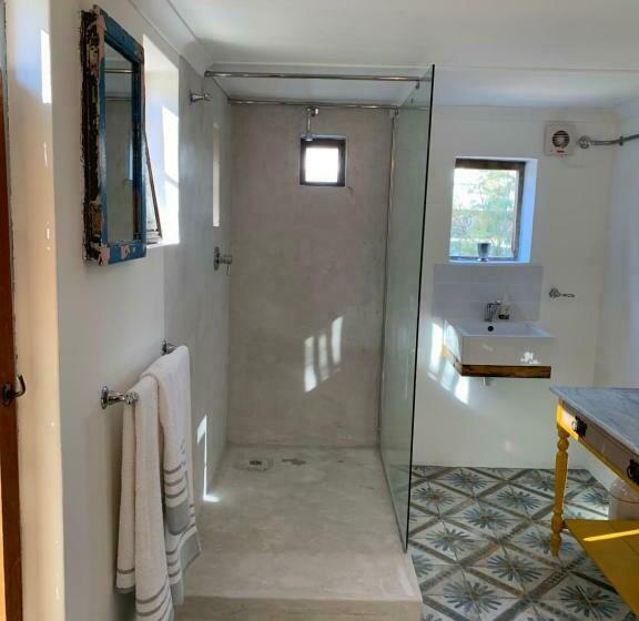 Студия Стандарт, The Karoo Moon Motel