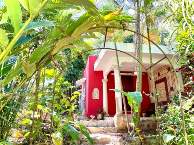 בונגלו סטנדרט 2 חדרי שינה, Gardenhotel Macan Ché B&b