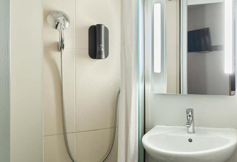 חדר סטנדרט לארבעה, B&b Hotel Paris Nord Villepinte
