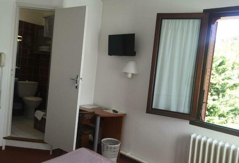 اتاق استاندارد با چشم‌انداز, Hôtel Restaurant Le Pavillon