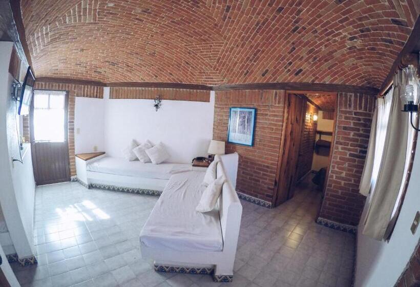 Полулюкс с Балконом, Suites Paraiso Tequis
