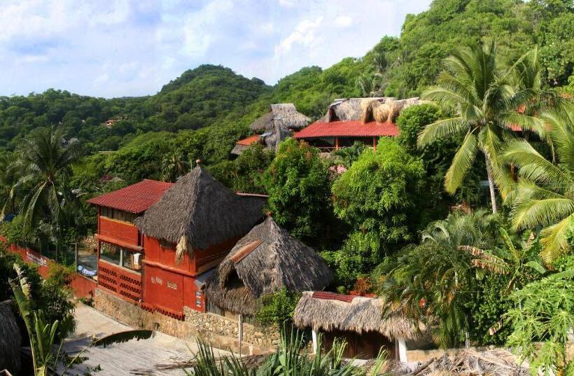 标准平房, Villa Escondida