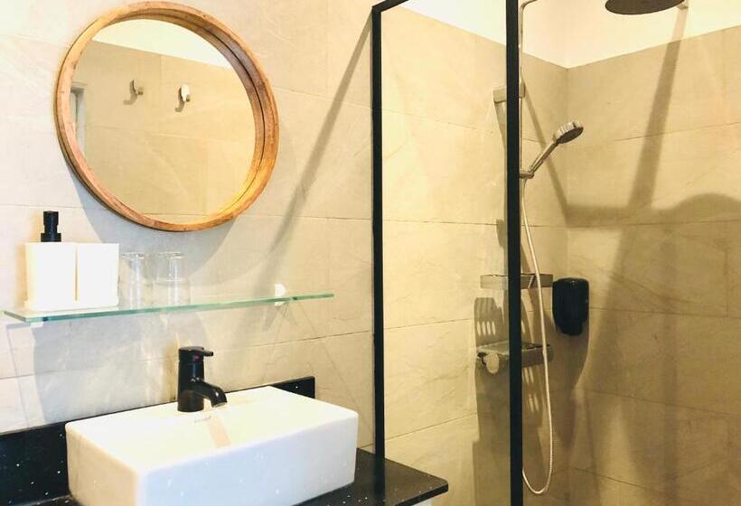 اتاق لوکس, Villa Famiri Boutique