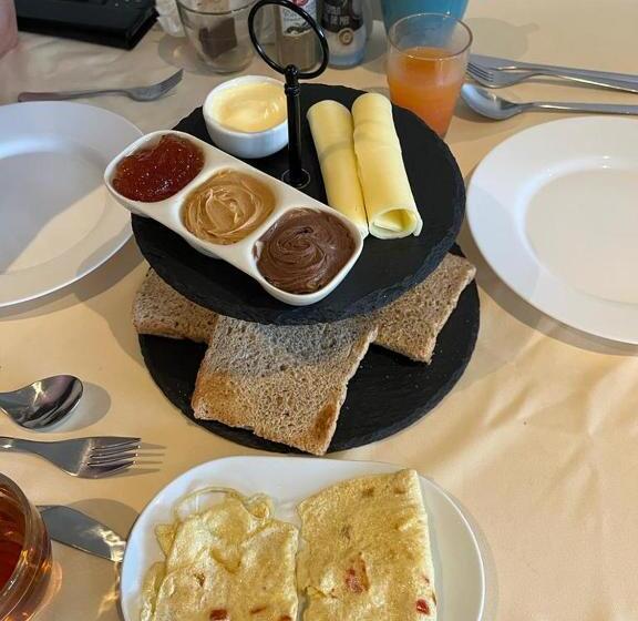 اتاق استاندارد یک تخته با بالکن, Villa Famiri Boutique