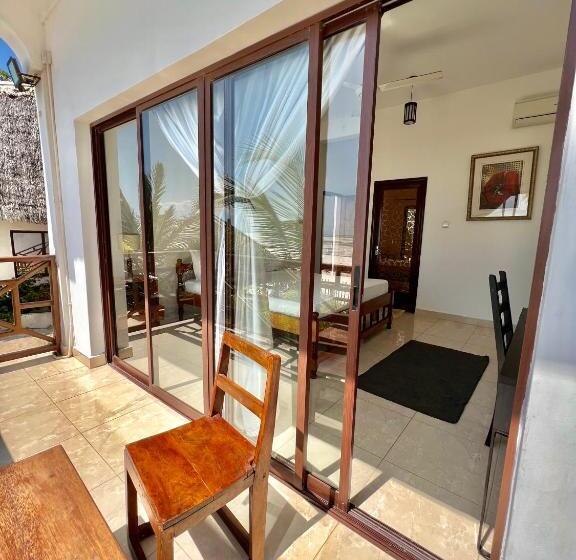 غرفة قياسية مطلّة علي البحر, Jambiani White Sands Bungalows