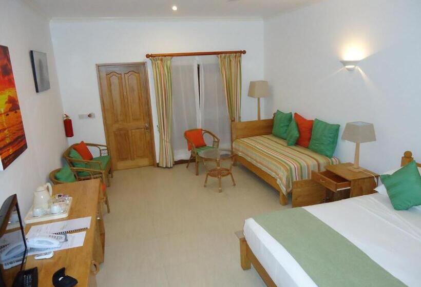 اتاق خانوادگی, Marie Laure Suites