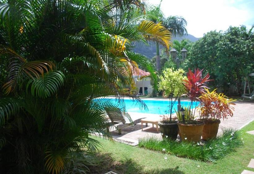 آپارتمان 2 خوابه, Marie Laure Suites