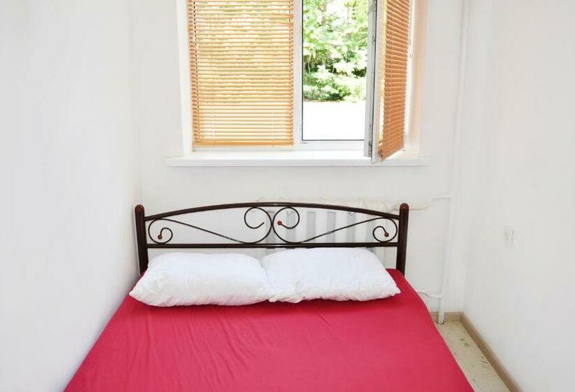 اتاق اکونومی, Hostel Railway Kiev