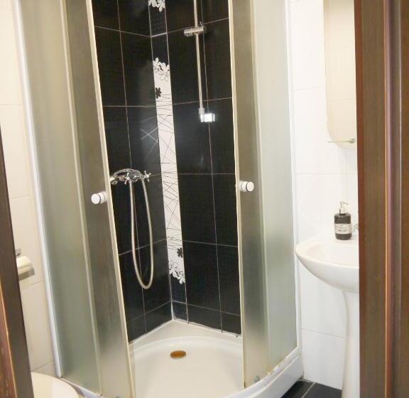 Quarto Estandar com Sacada, Kizhi Art Hotel Kharkiv