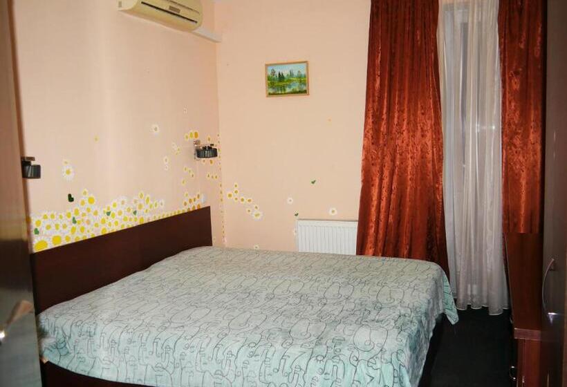 Quarto Estandar com Sacada, Kizhi Art Hotel Kharkiv