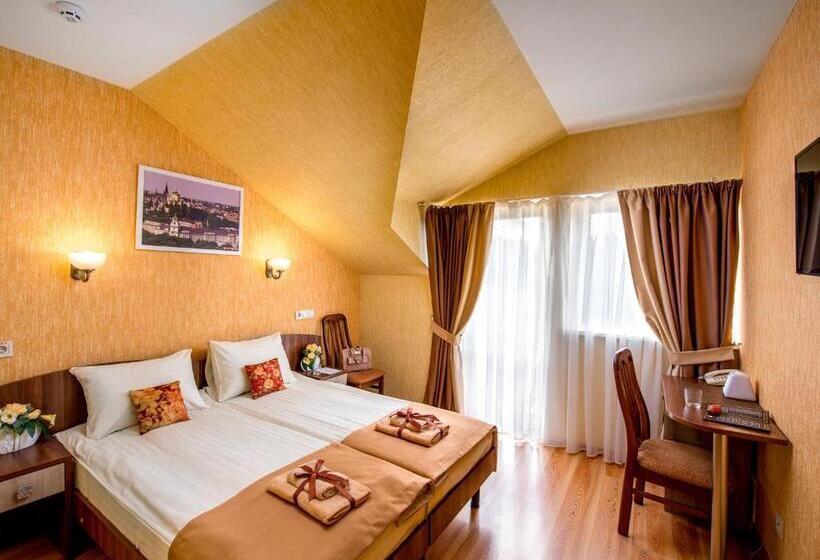 经济房, &spa Pysanka, готель писанка, 3 сауни та джакузі   індивідуальний відпочинок у спа