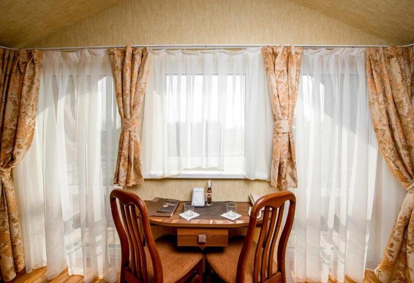 经济房, &spa Pysanka, готель писанка, 3 сауни та джакузі   індивідуальний відпочинок у спа