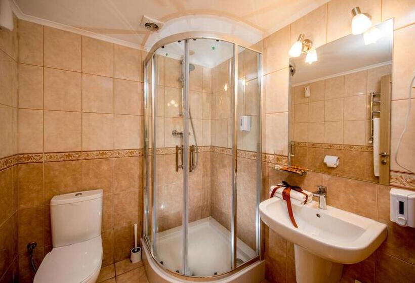 经济房, &spa Pysanka, готель писанка, 3 сауни та джакузі   індивідуальний відпочинок у спа
