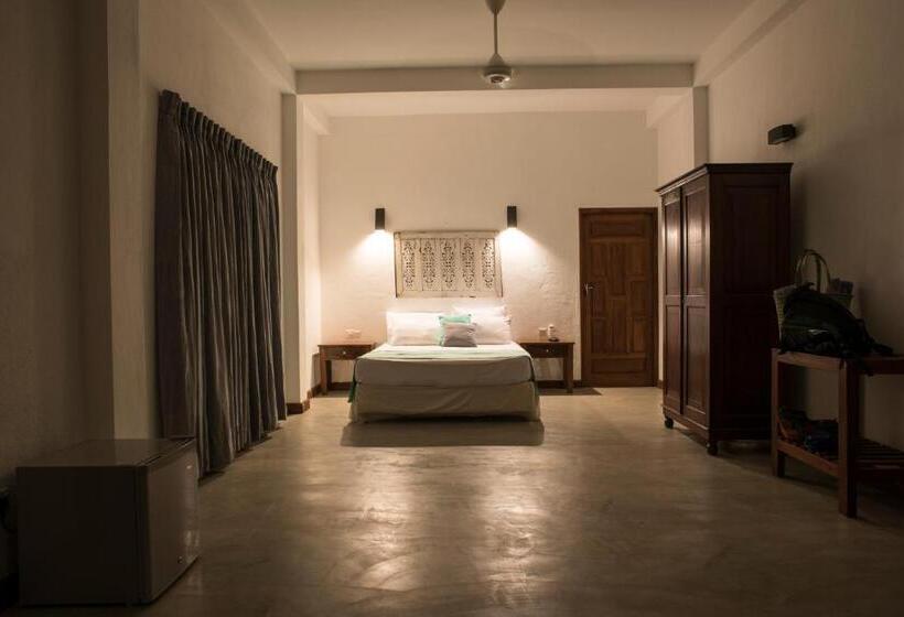 Вилла 1 Спальня Вид на Сад, Nagenahira Beach Villa