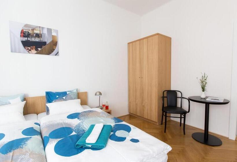 标准间, Bed And Breakfast Placzek