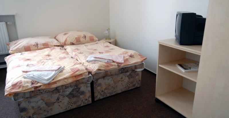 Standard Szoba, Valaskuv Grunt