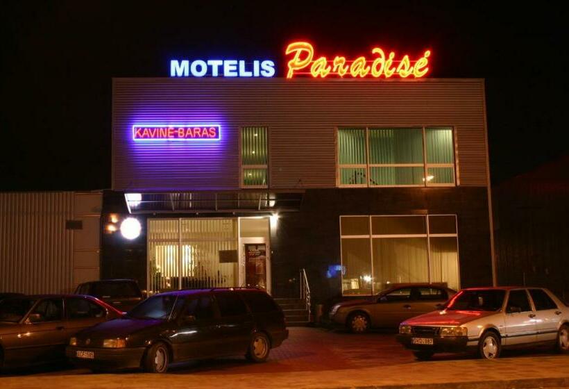 سوییت خانوادگی, Motel Paradise