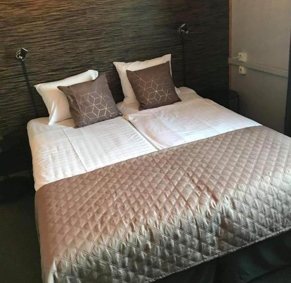 三人经典房间, Carlstadcity H Boutique Hotell