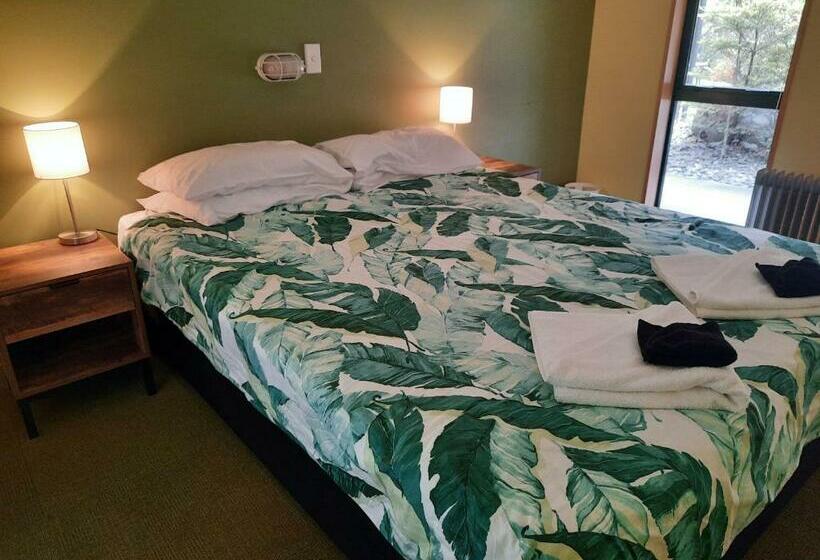 חדר אקונומי, Mountain House