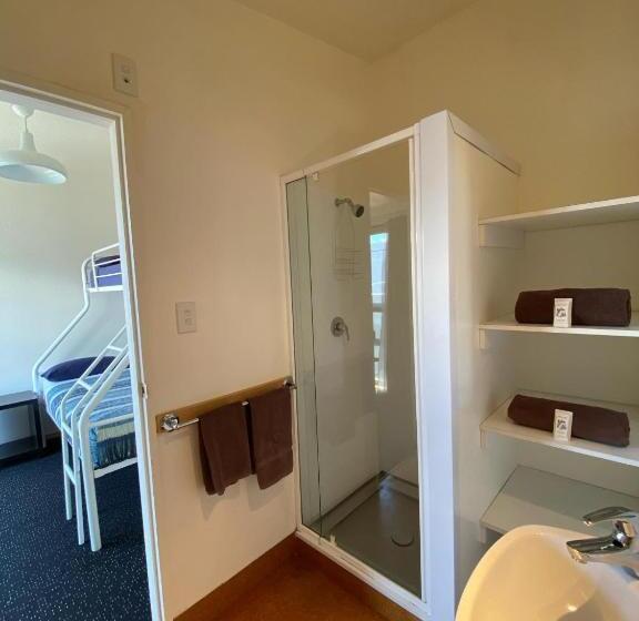 اتاق لوکس, On Top Backpackers