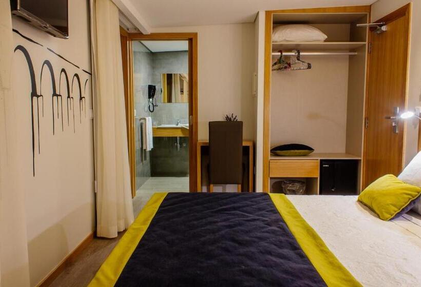 Номер Deluxe с Балконом, Venceslau Wine Boutique Hostel