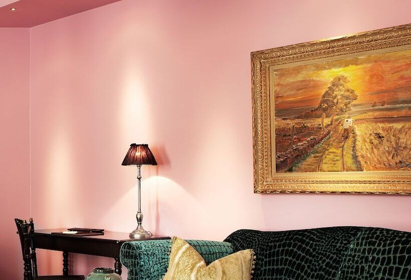 اتاق پرمیوم, Dorsia Hotel & Restaurant