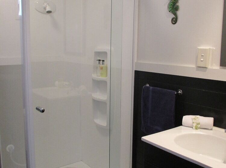 Апартаменты 2 Спальни, High Street Living Motel