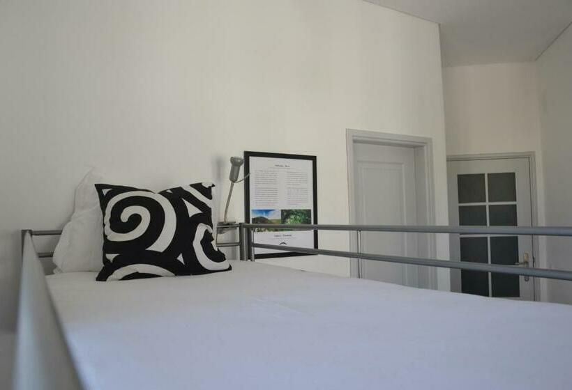 Четырехместный Номер Стандарт, Hostel Rossio Alcobaça