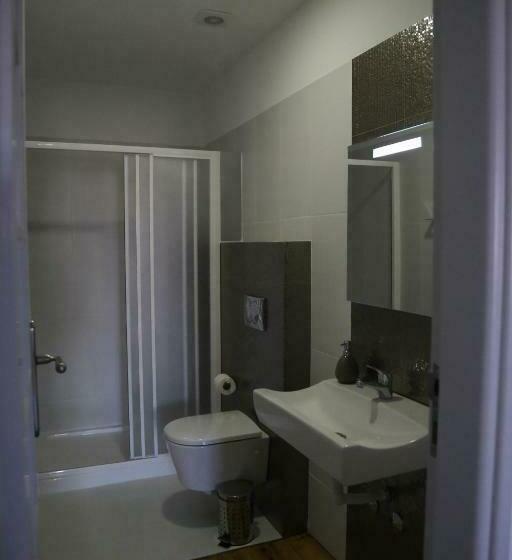 Четырехместный Номер Стандарт, Hostel Rossio Alcobaça