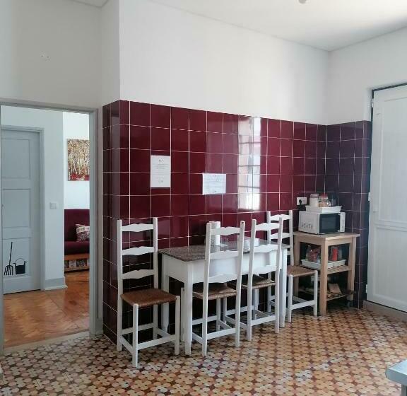 Четырехместный Номер Стандарт, Hostel Rossio Alcobaça