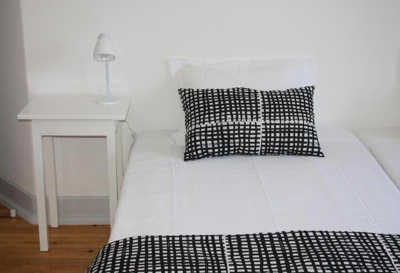 Четырехместный Номер Стандарт, Hostel Rossio Alcobaça